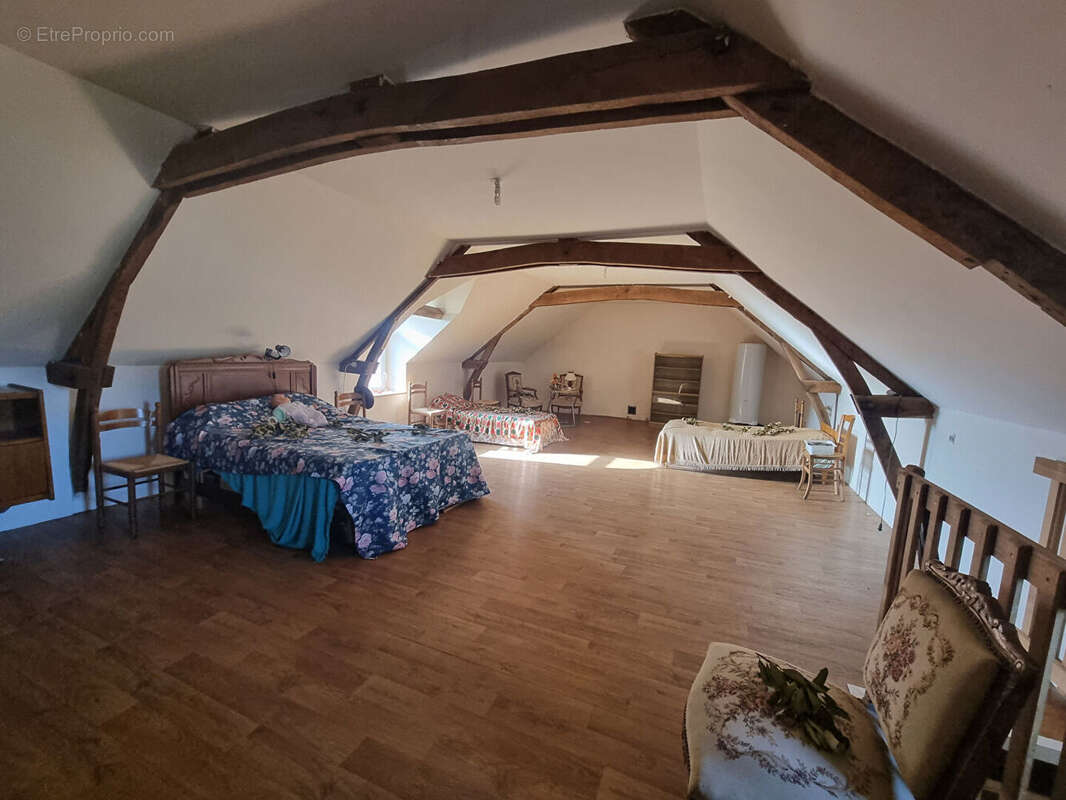 Maison à LES LOGES-MARCHIS