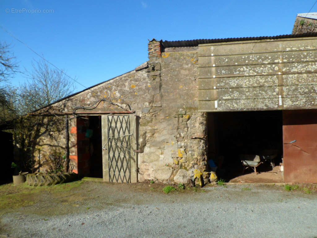 Maison à MENOMBLET