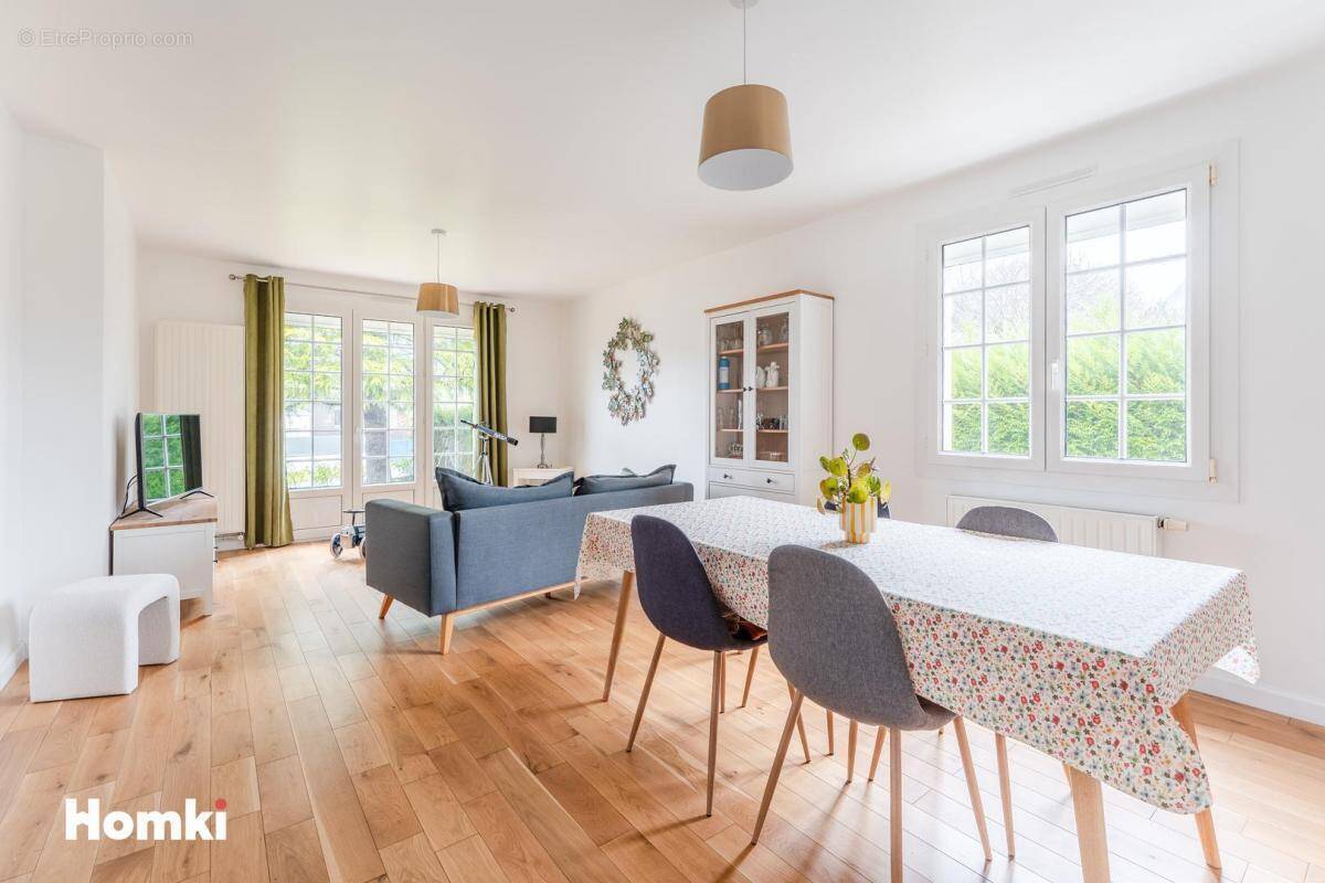 Maison à TREILLIERES