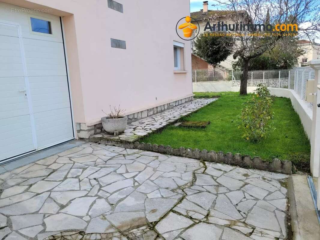 Maison à LAROQUE-D'OLMES