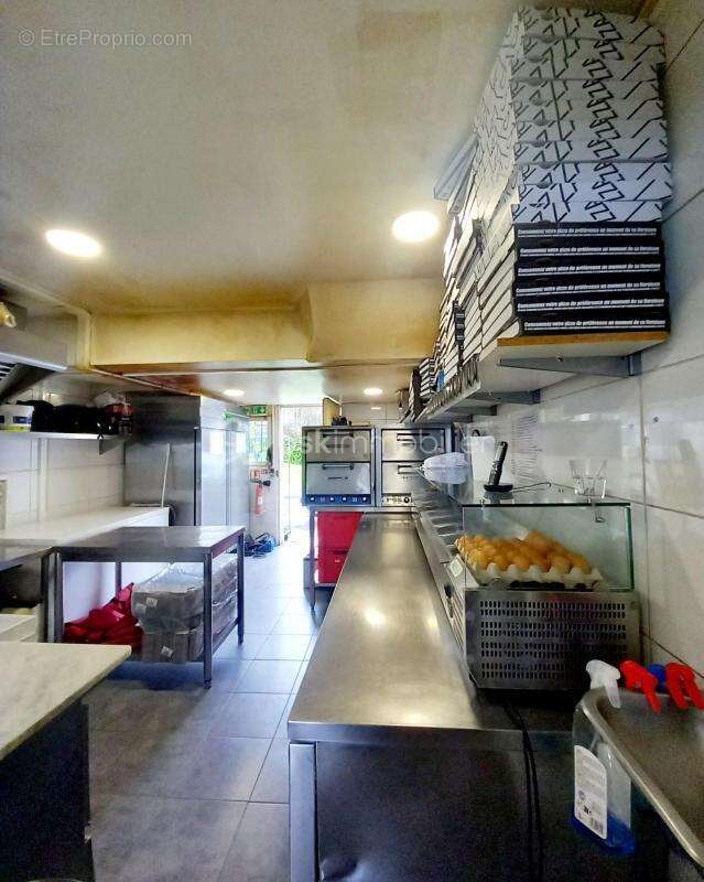 Commerce à PONTAULT-COMBAULT