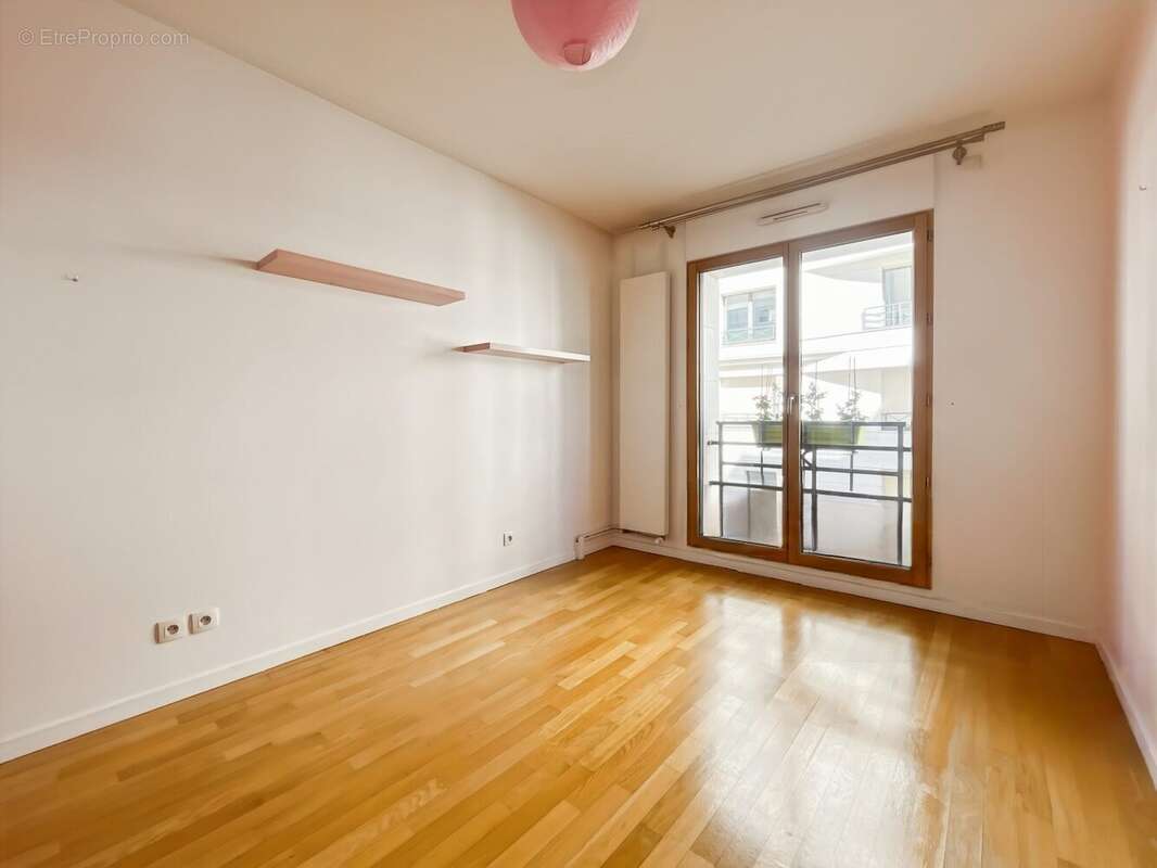 Appartement à LEVALLOIS-PERRET