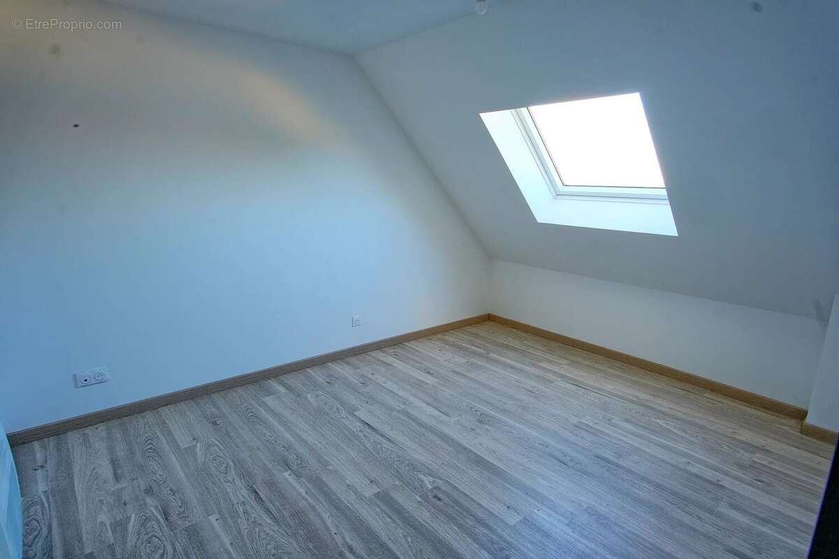 SECQUEVILLE-EN-BESSIN - Maison de 2023 avec 3 chambres & garage - photo 8