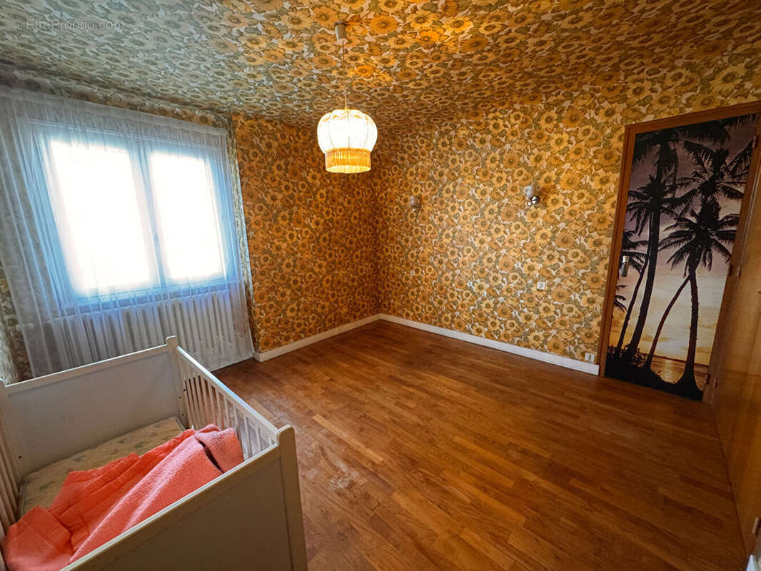 Maison à ERGUE-GABERIC