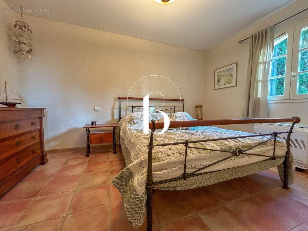 Maison à BARJAC