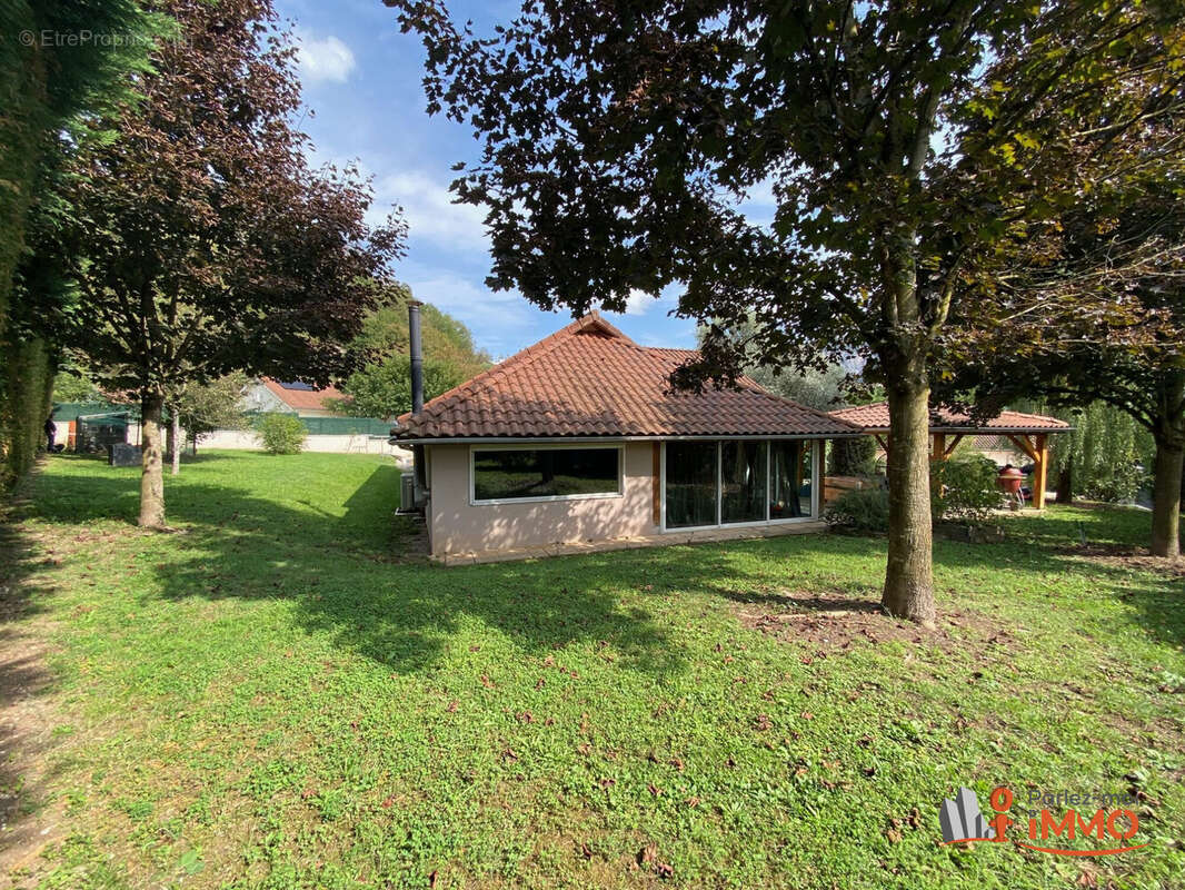 Maison à MURS-ET-GELIGNIEUX