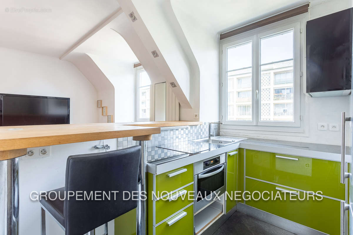 Appartement à PARIS-15E