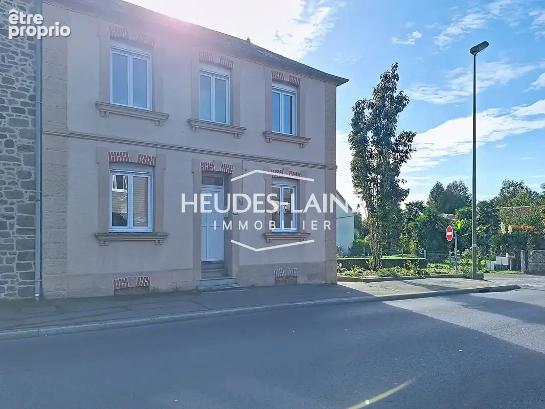 Maison à DUCEY