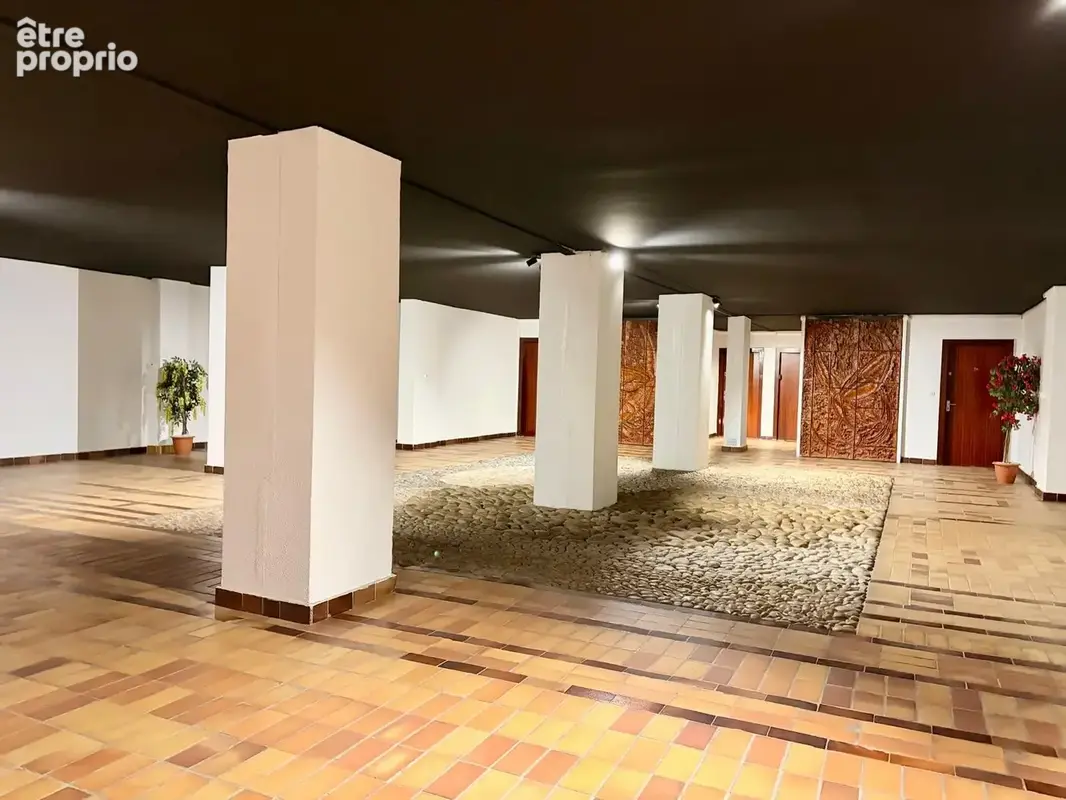 Appartement T2 de 38m2 avec terrasse au 1er dans une résidence de standing - CENTRE VILLE LA GRANDE MOTTE - photo 8