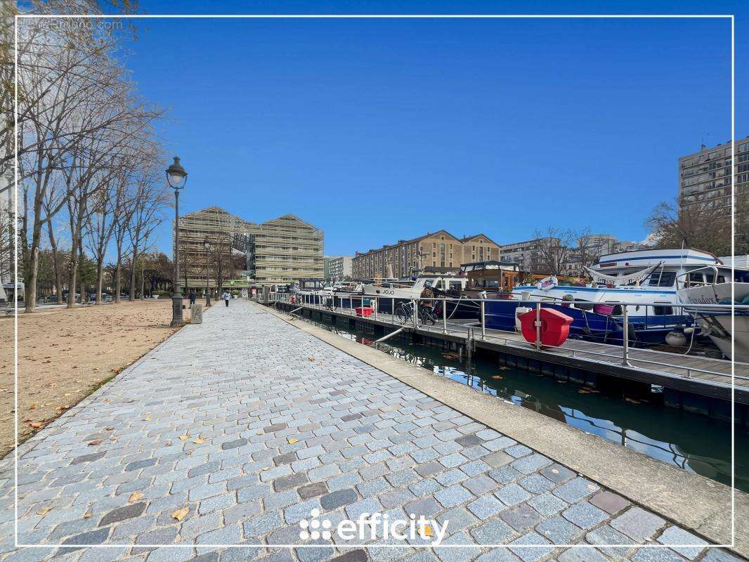 Appartement à PARIS-19E