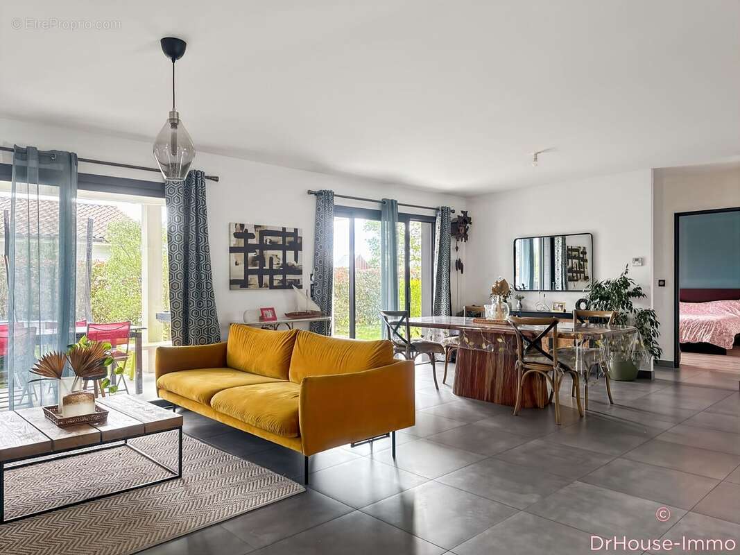 Maison à SAINT-JEAN-DE-MARSACQ