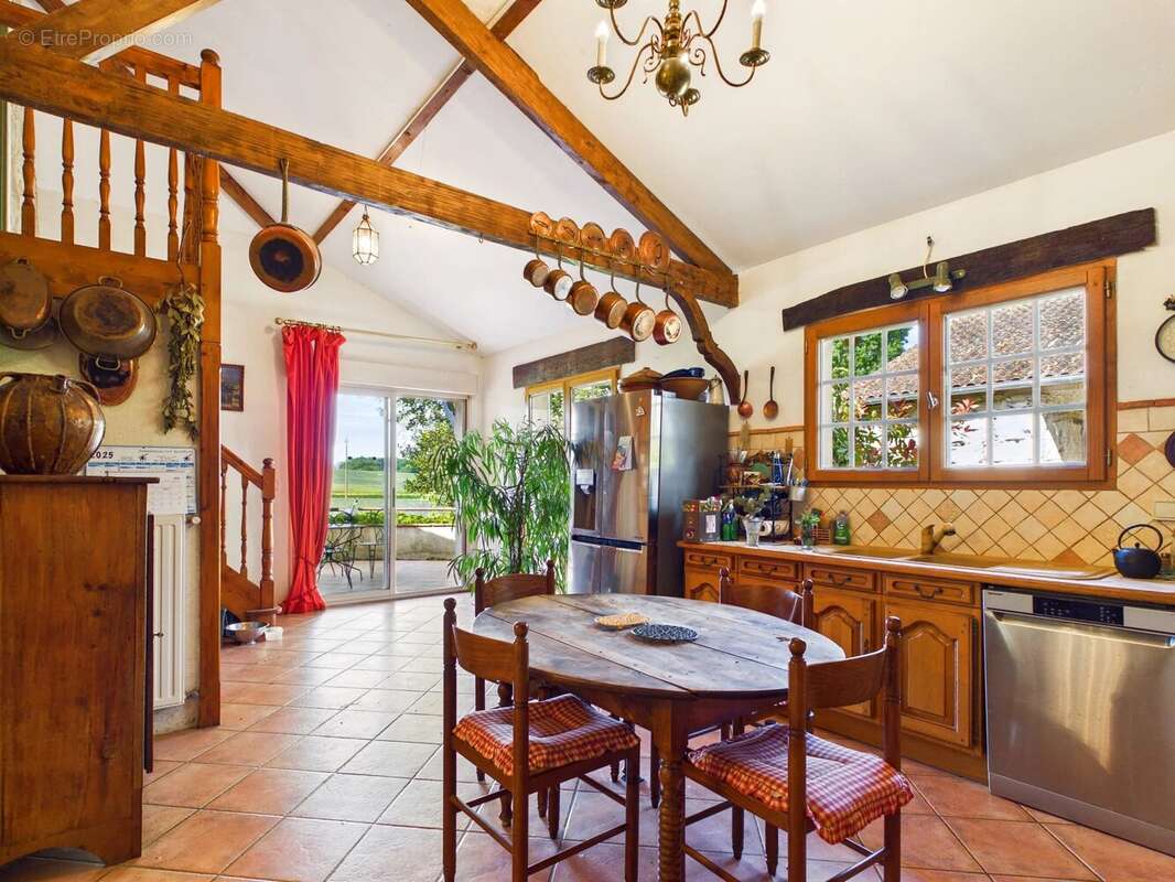 Maison à LAUZUN