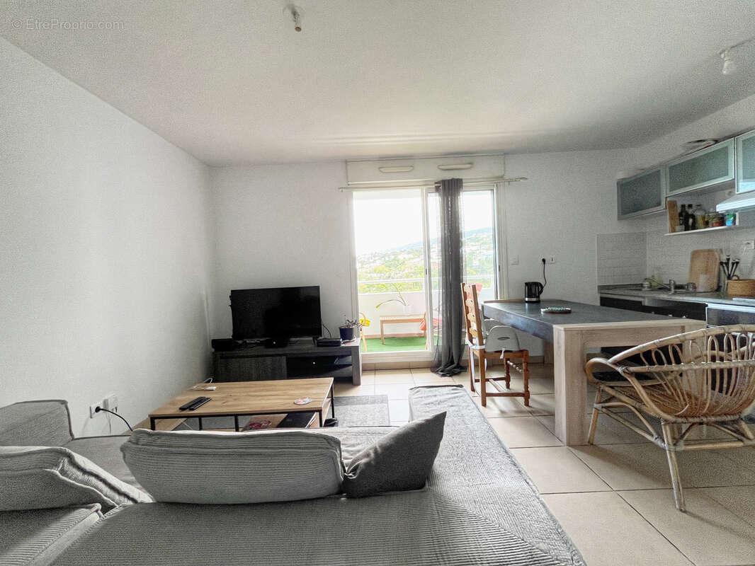 Appartement à SAINT-DENIS