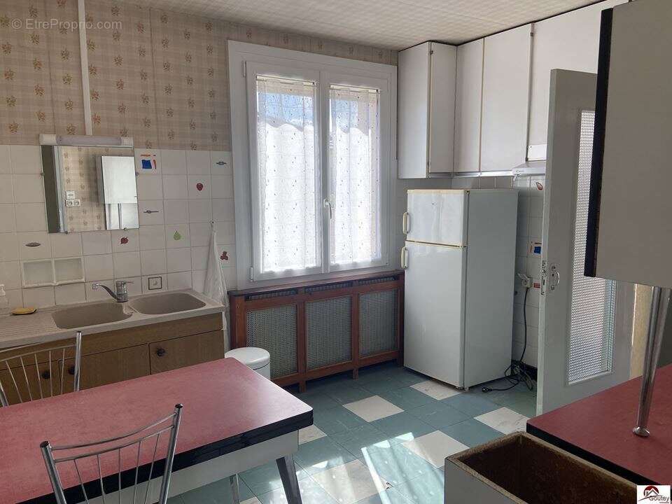 Maison 78 m² à Riorges  - photo 2