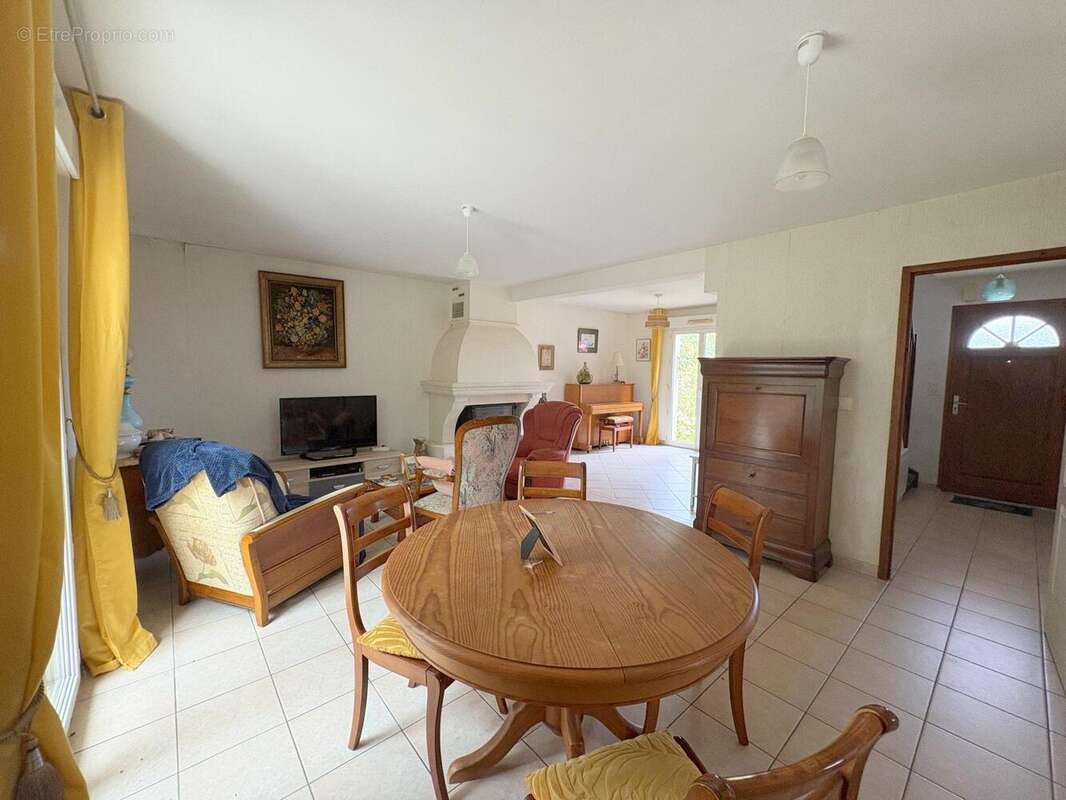 Maison 109 m² à Anctoville-Sur-Boscq  - photo 4