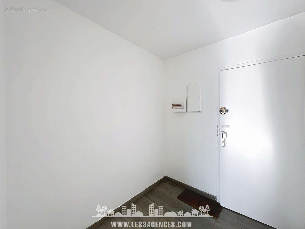 Appartement à GRIMAUD
