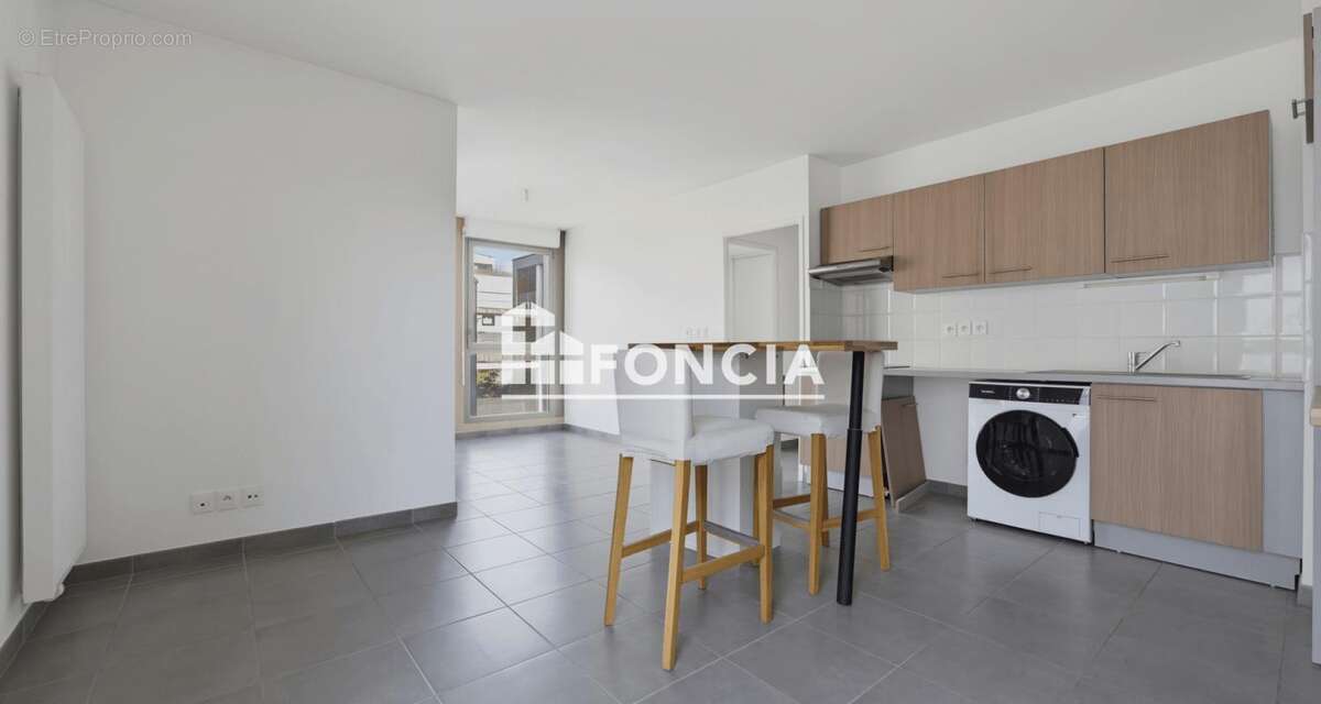 À vendre – Superbe T3 de aux Bassins à Flot - photo 4