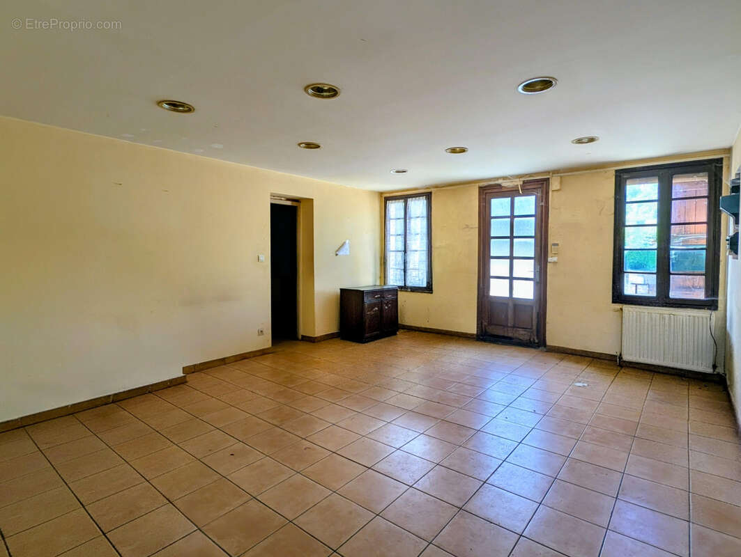 Tènement immobilier à rénover en bordure de la rivière d'Ain - photo 5