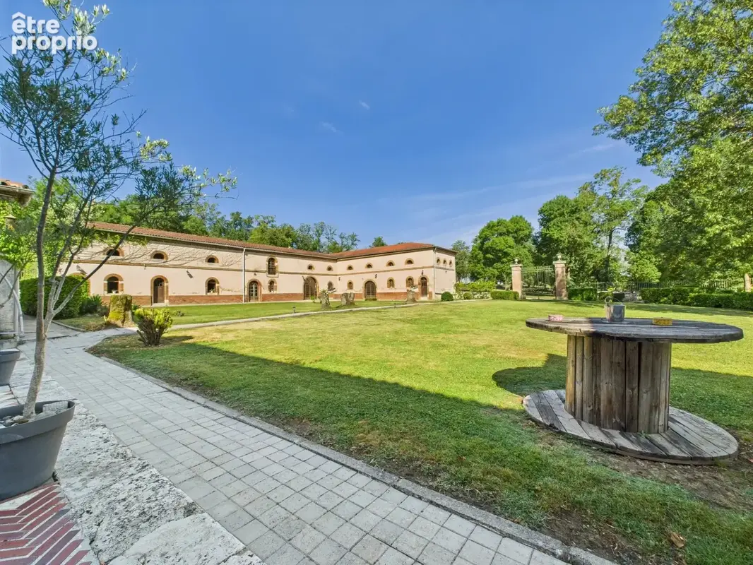 Château d’Exception– Prêt à Vivre, Potentiel à Révéler - photo 2