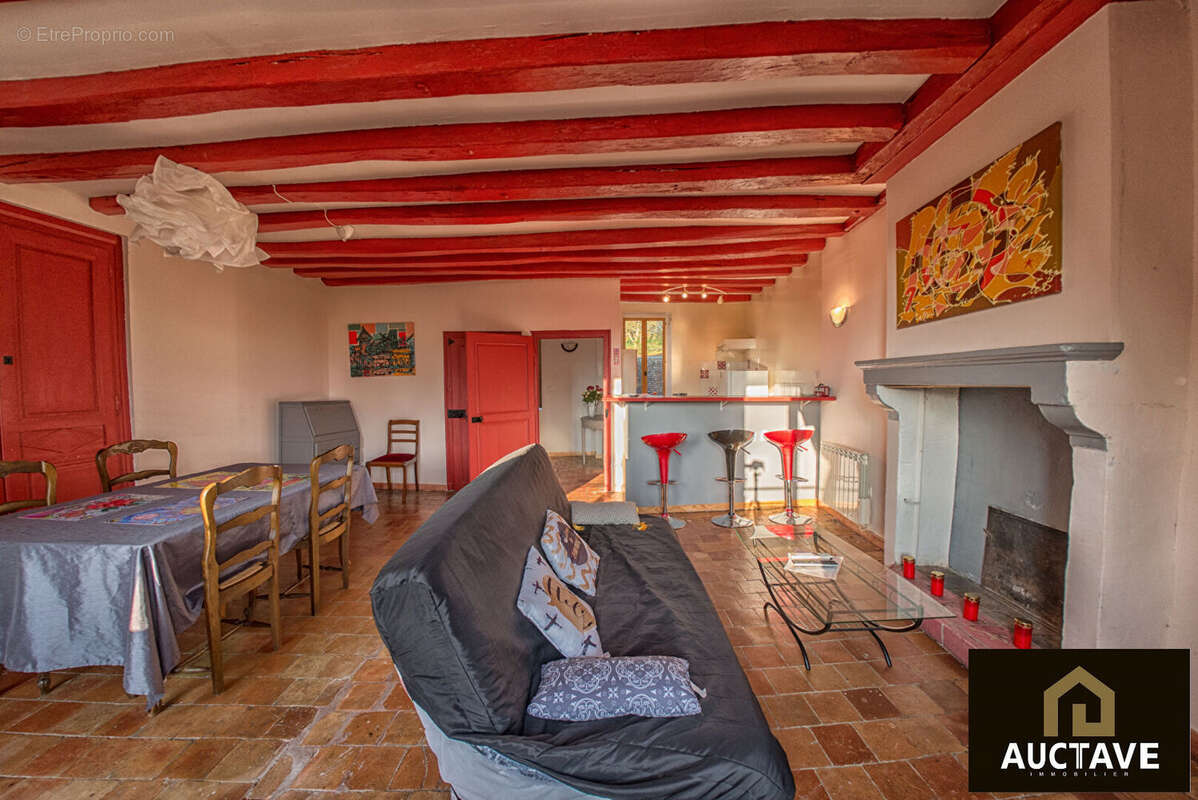 Appartement à FRESNAY-SUR-SARTHE