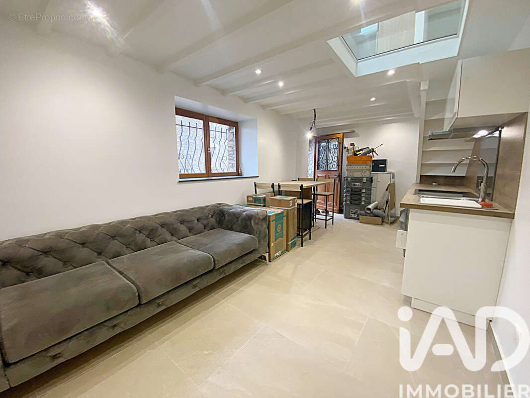 Photo 3 - Maison à SERMAISE