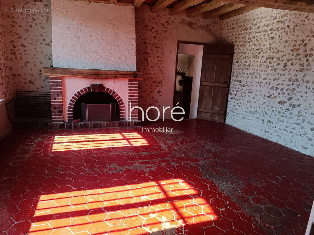 Maison à THEIL-SUR-VANNE