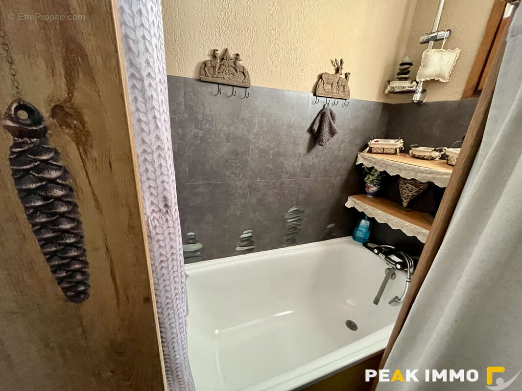 Appartement à DEMI-QUARTIER