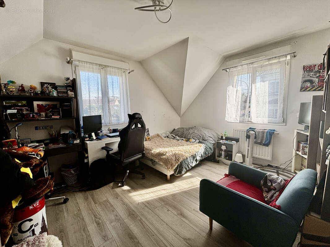 Maison à SARTROUVILLE