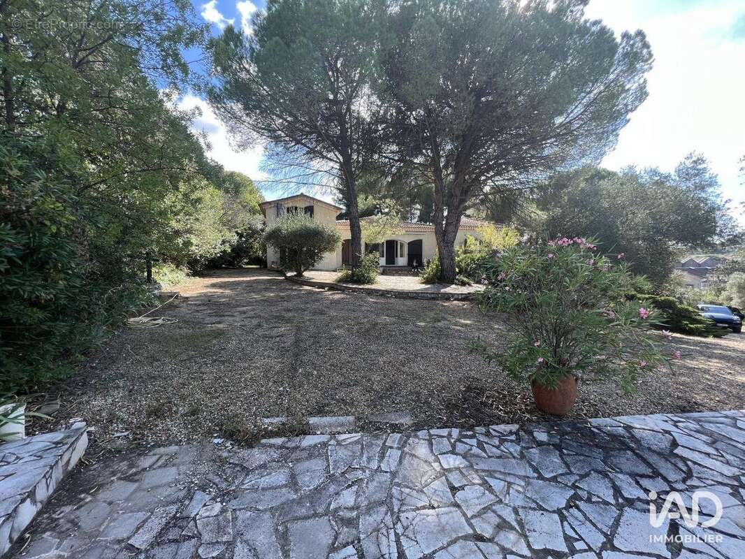Maison 170 m² à Montagnac  - photo 3