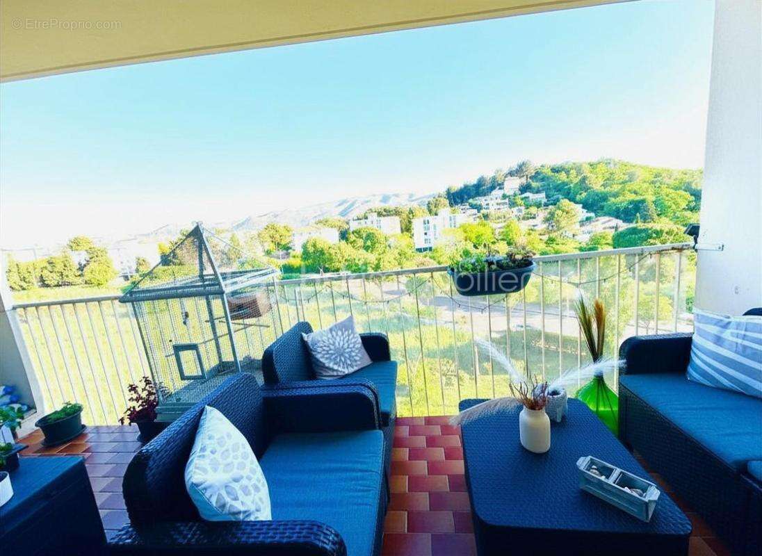 Appartement à MARSEILLE-12E