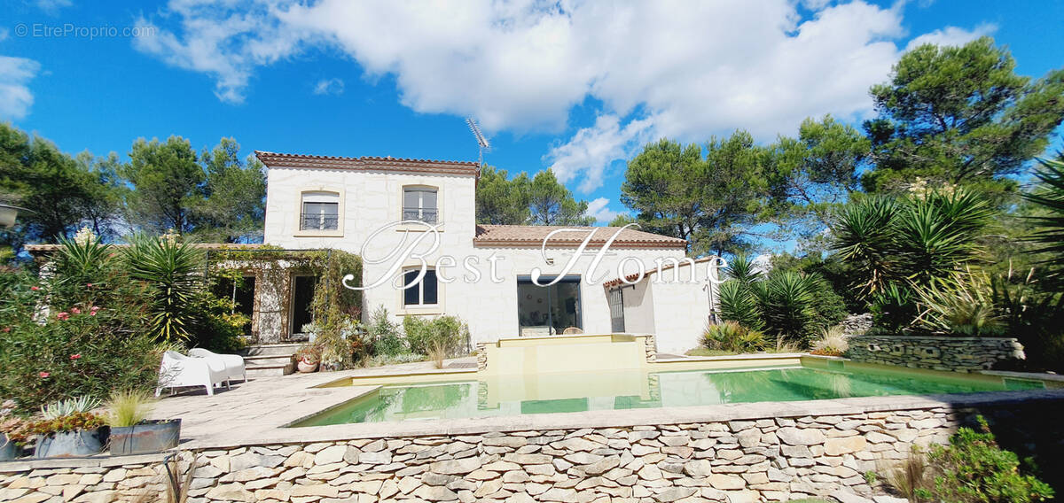 Maison à NIMES