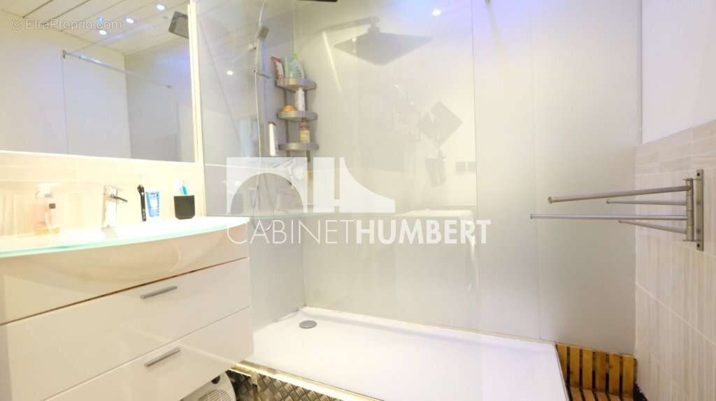Appartement 57 m² à Saint-Etienne  - photo 5