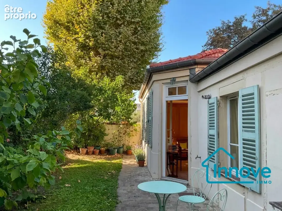 Maison 2 pièces 54 m² à vendre à Versailles (78000) - photo 2