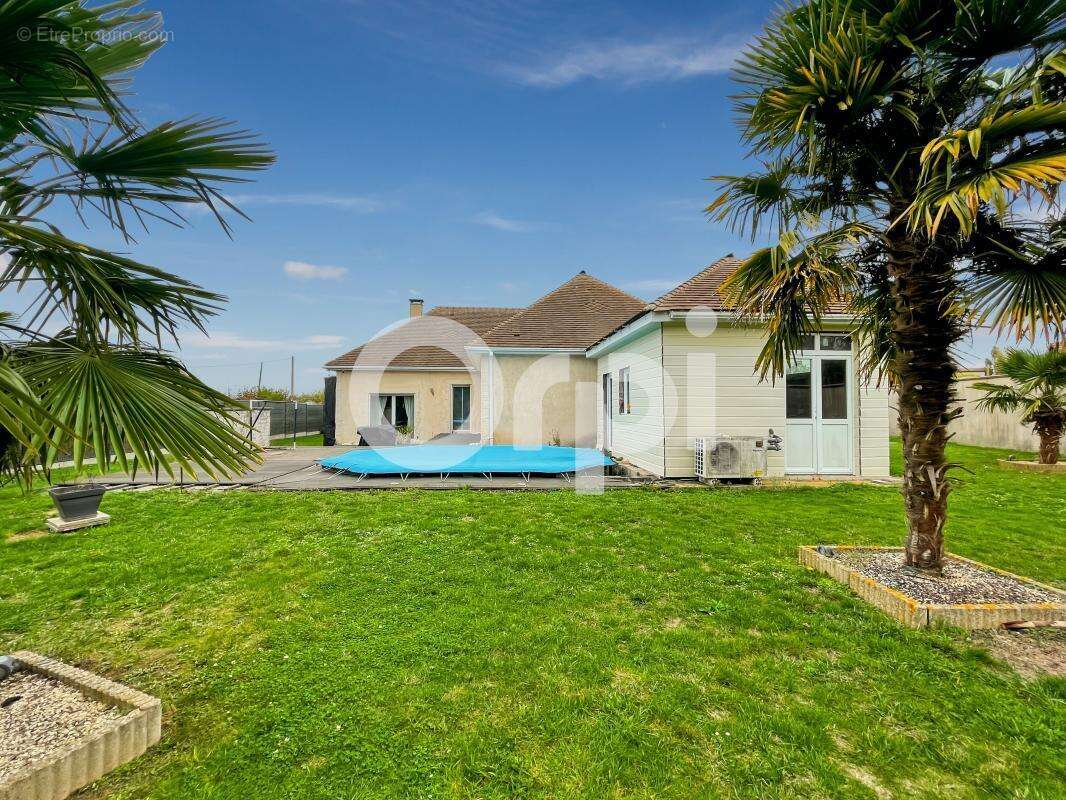 Maison à LA FORET-DU-PARC