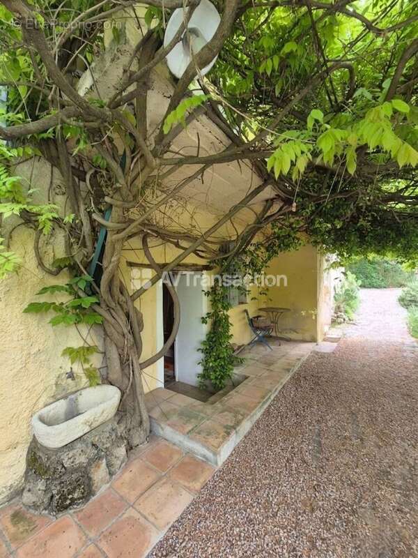Maison à LORGUES
