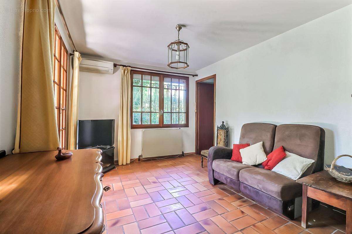 Maison à BOUILLARGUES