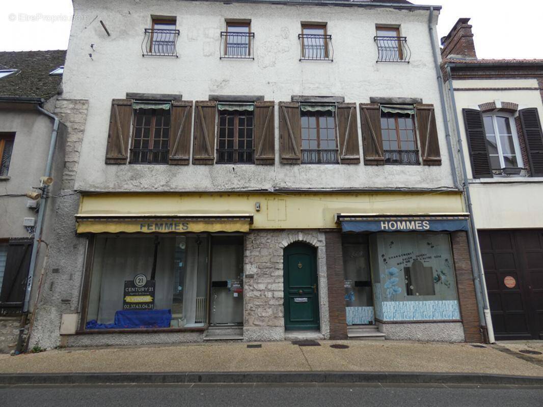 Appartement à IVRY-LA-BATAILLE