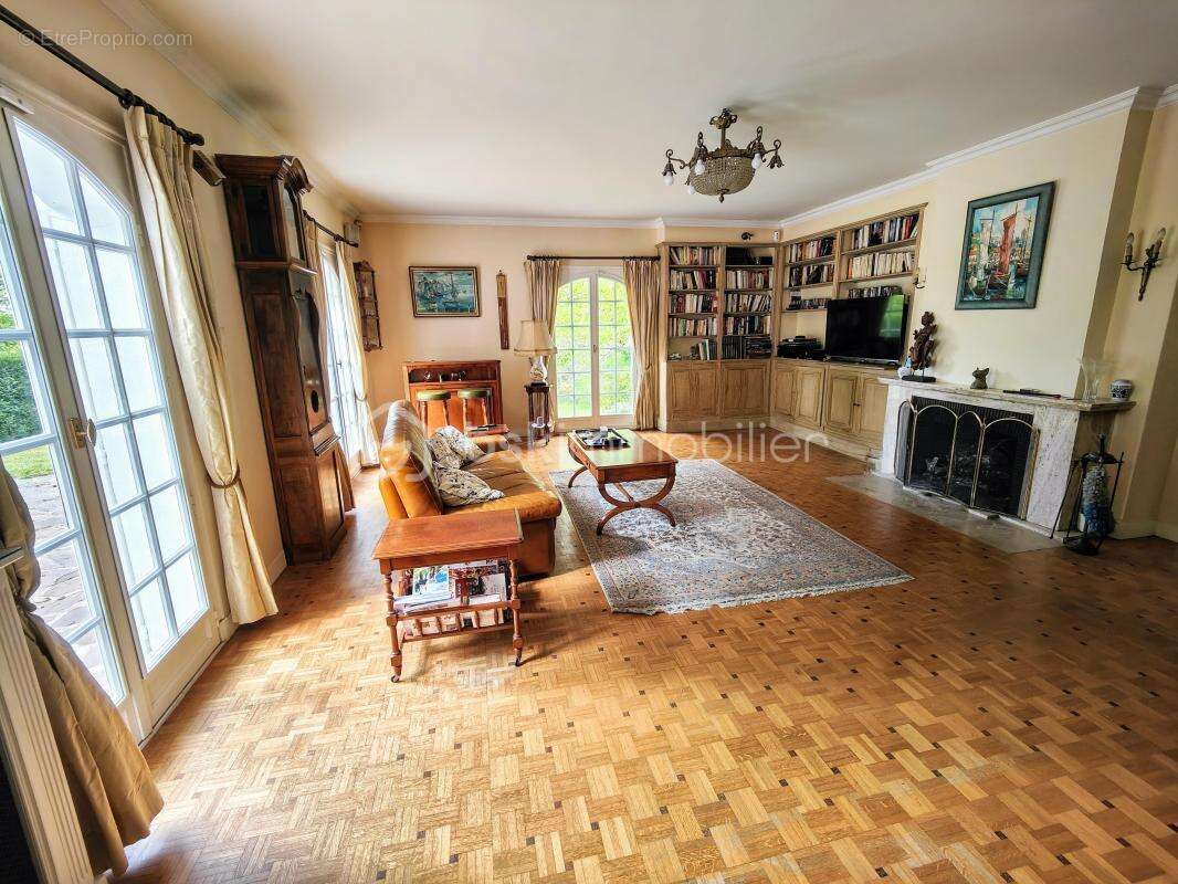 Maison à JOUARS-PONTCHARTRAIN
