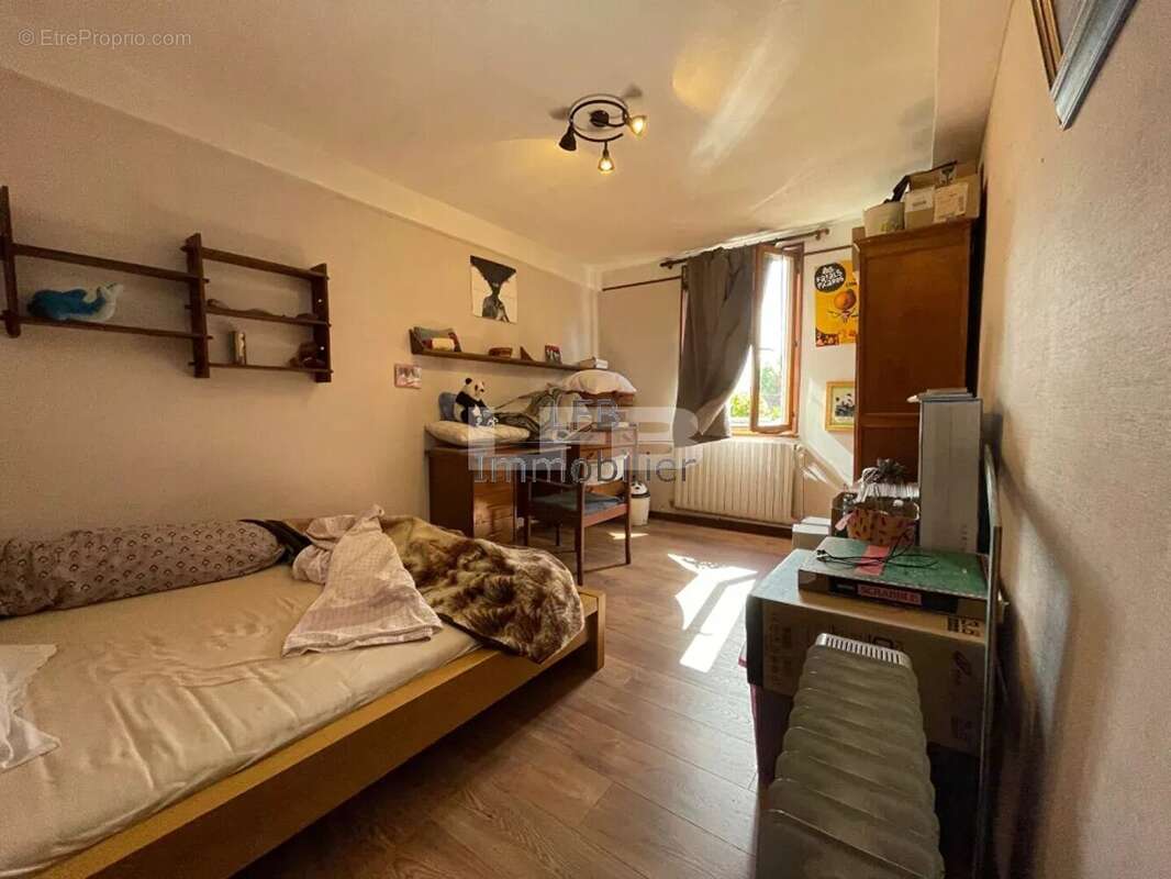 Maison à AUVERS-SUR-OISE