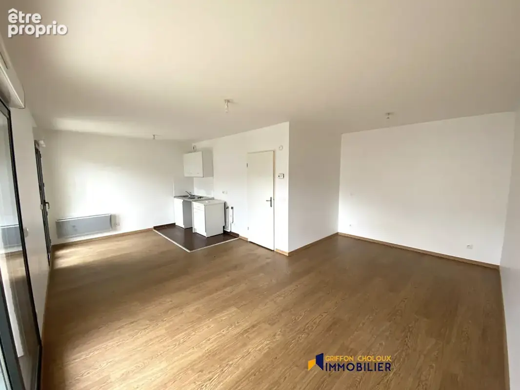 Appartement Cholet centre ville avec terrasse et place de parking - photo 3