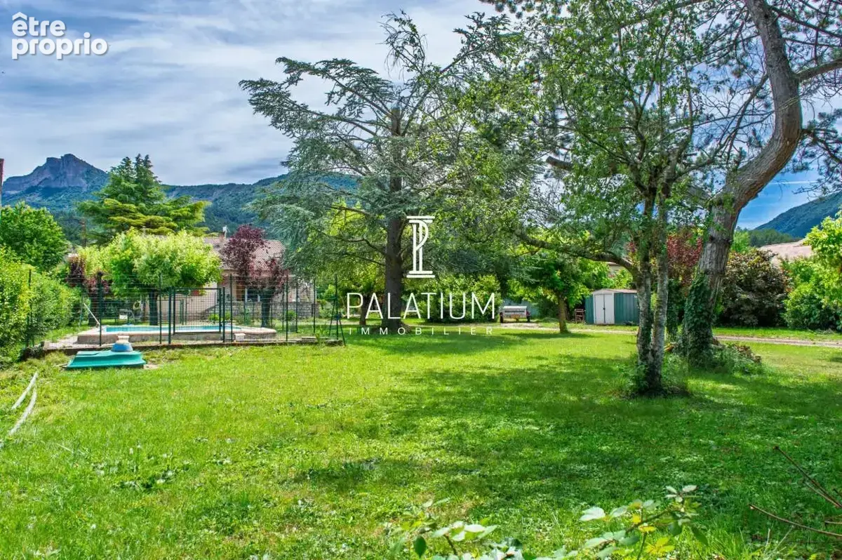 SISTERON - Maison de 116 m² sur un terrain de 2 770 m² avec - photo 5