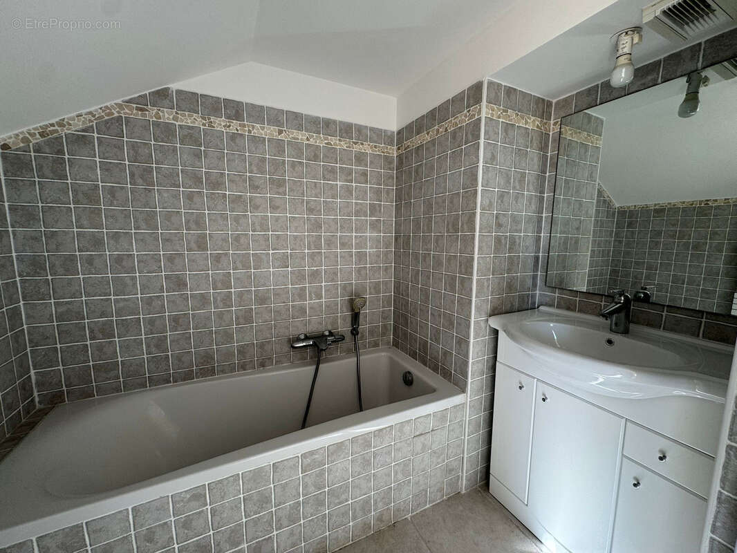 Appartement à GRIMAUD