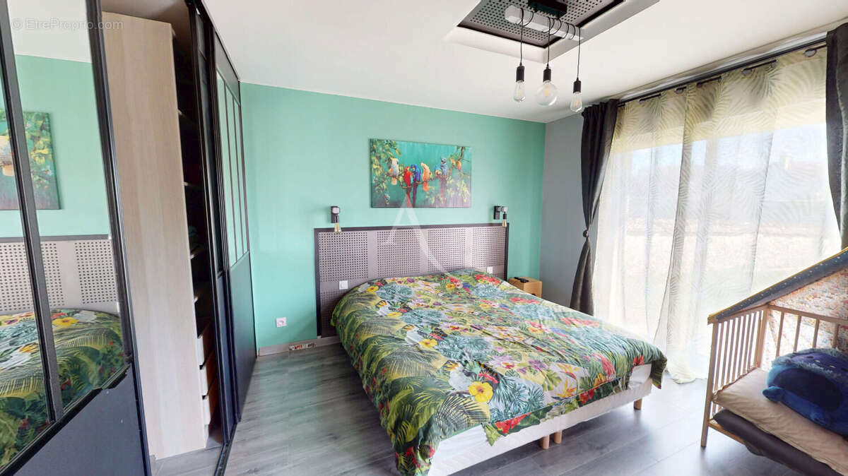 Maison à VERNOU-LA-CELLE-SUR-SEINE