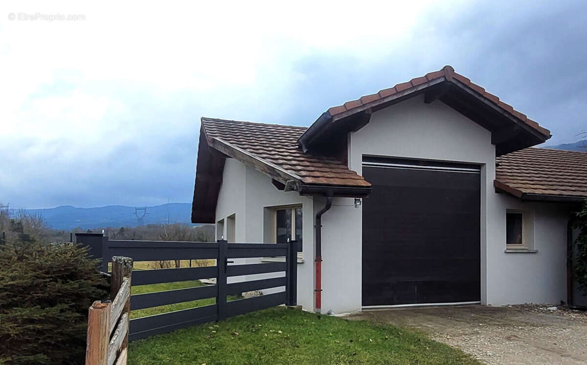 Maison à BELLEGARDE-SUR-VALSERINE