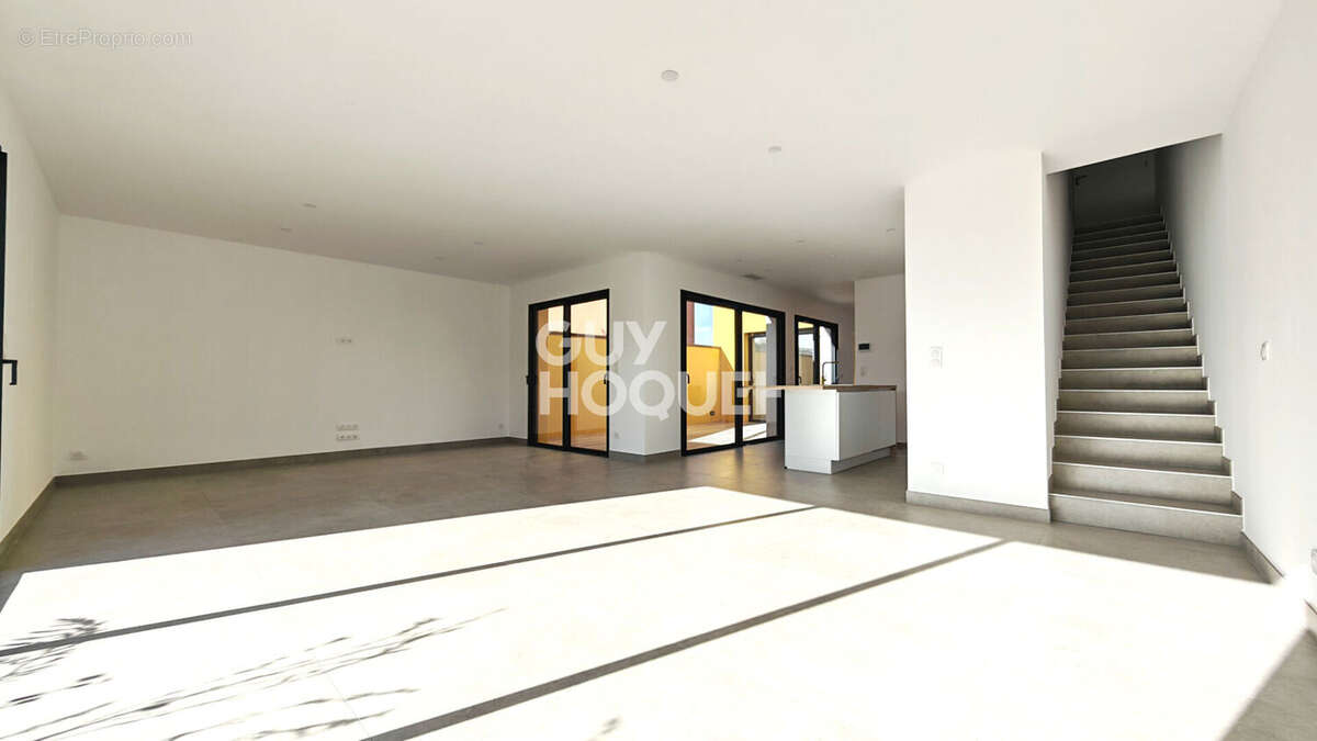 Maison à SAINT-CYPRIEN