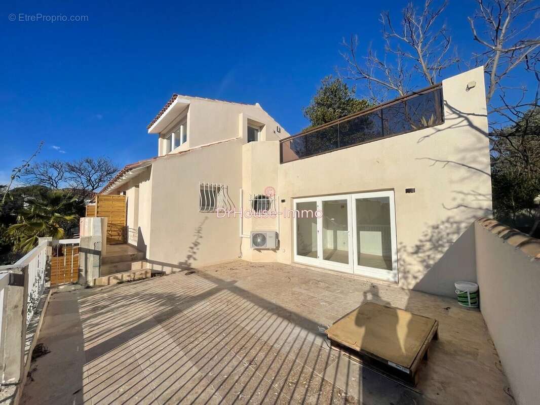 Maison 101 m² à Marseille-8e  - photo 5