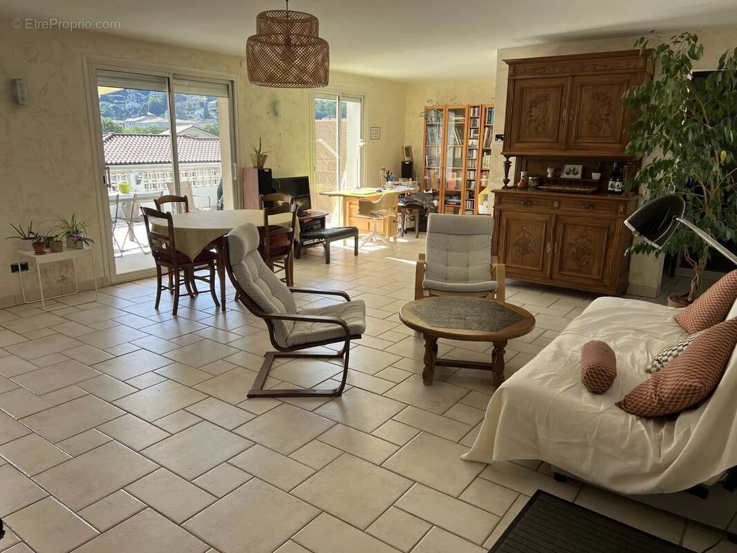 A saisir, maison proche du bourg à Villars - photo 8