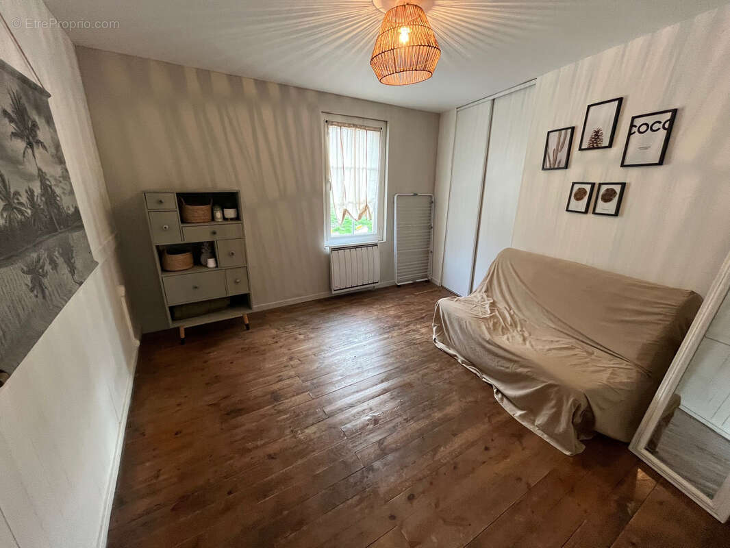 Maison à LE BOURG-D'IRE