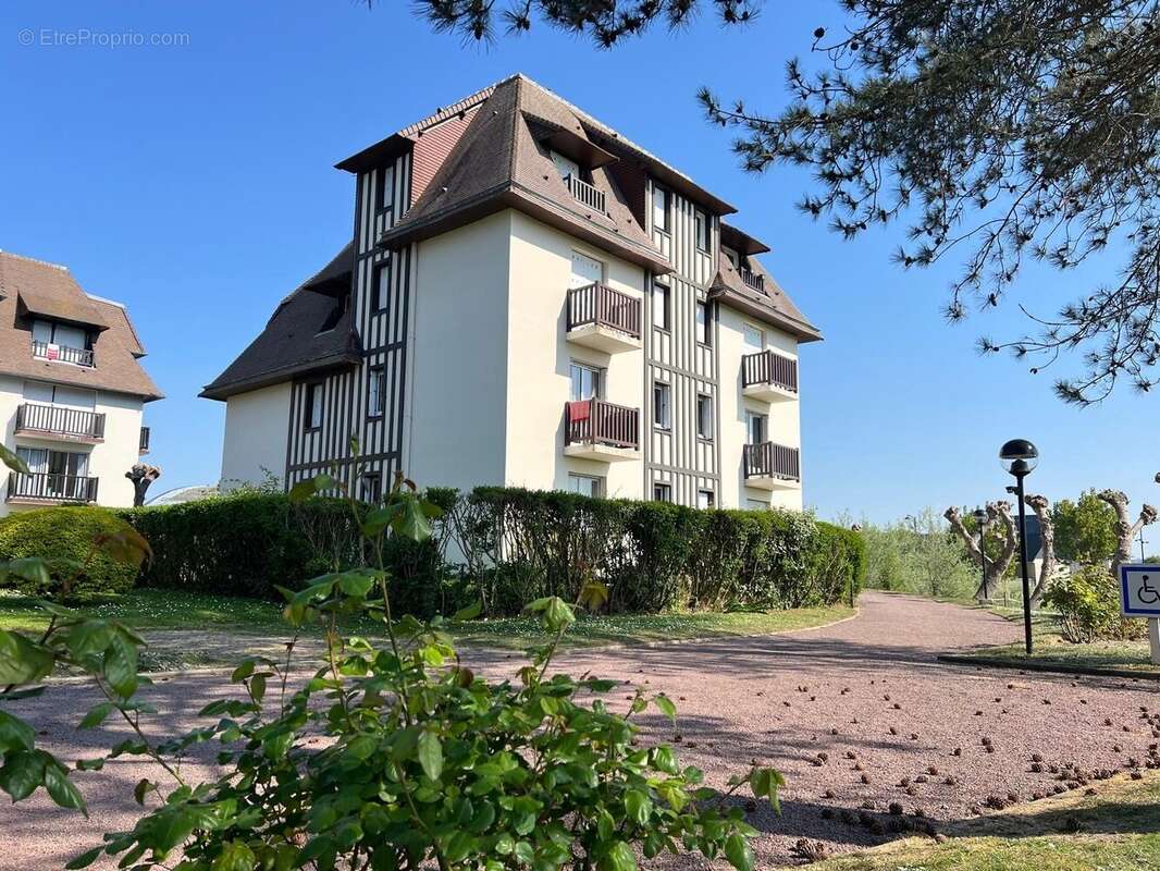 Appartement à BLONVILLE-SUR-MER
