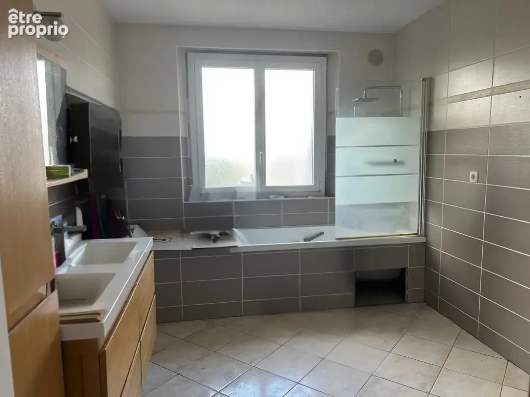 Maison 7 pièces 208 m² à vendre à Montlouis-Sur-Loire (37270) - photo 4